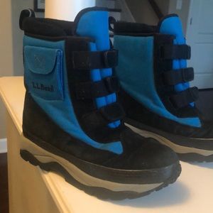 LL Bean short snow boot